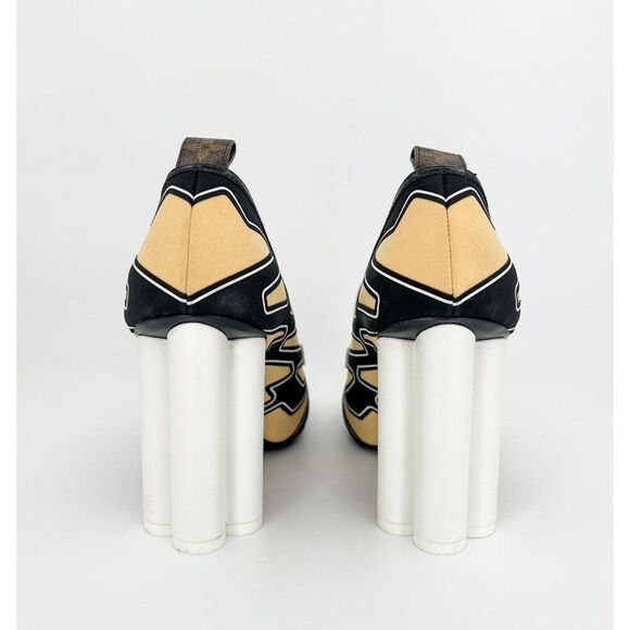 NWOT LOUIS VUITTON Spring/Summer Runway LV Logo Swift Heeled Loafers Size EU36 - Picture 7 of 15